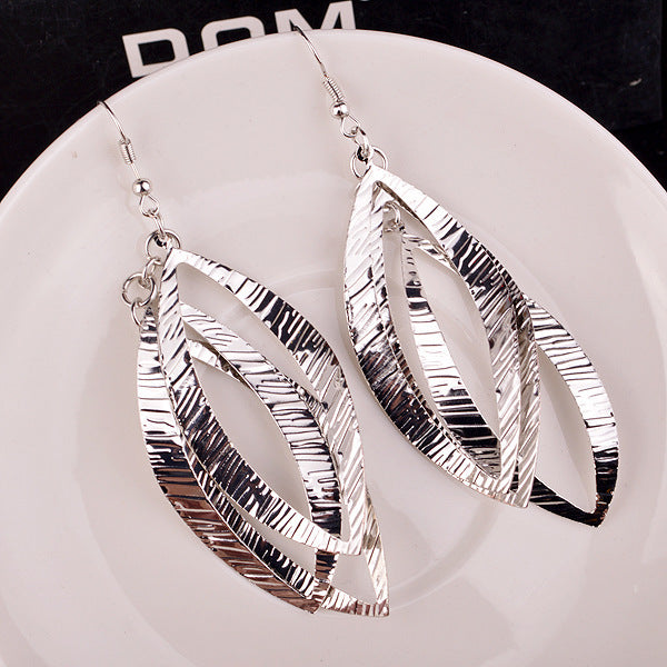 Women's High Profile Retro Spiral Garland Earrings